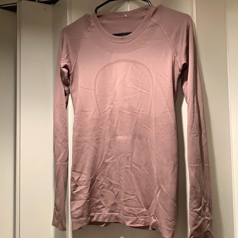 Lululemon Swiftly Tech long sleeve, size 6